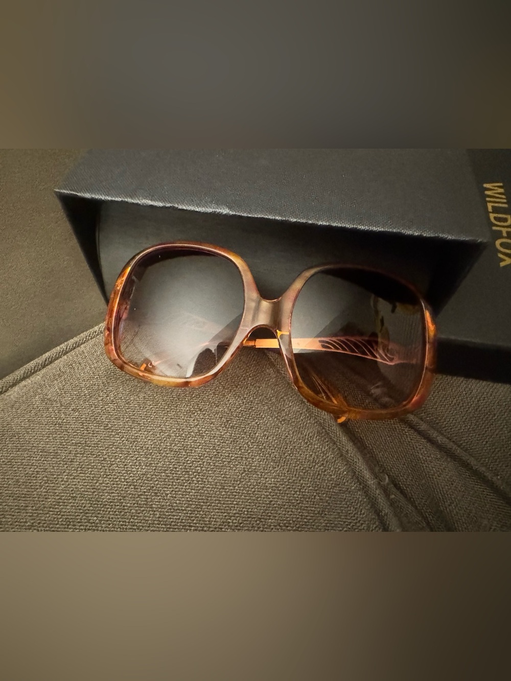 Wildfox ~ Liz ~ Oversized Tortoiseshell Sunglasses - Brown Gradient